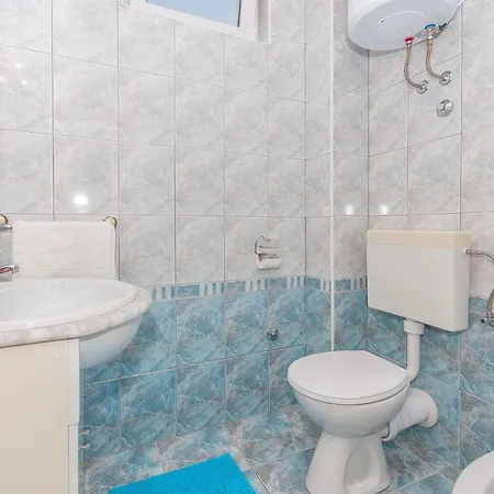 With Parking Space - 14422 公寓 奥米什